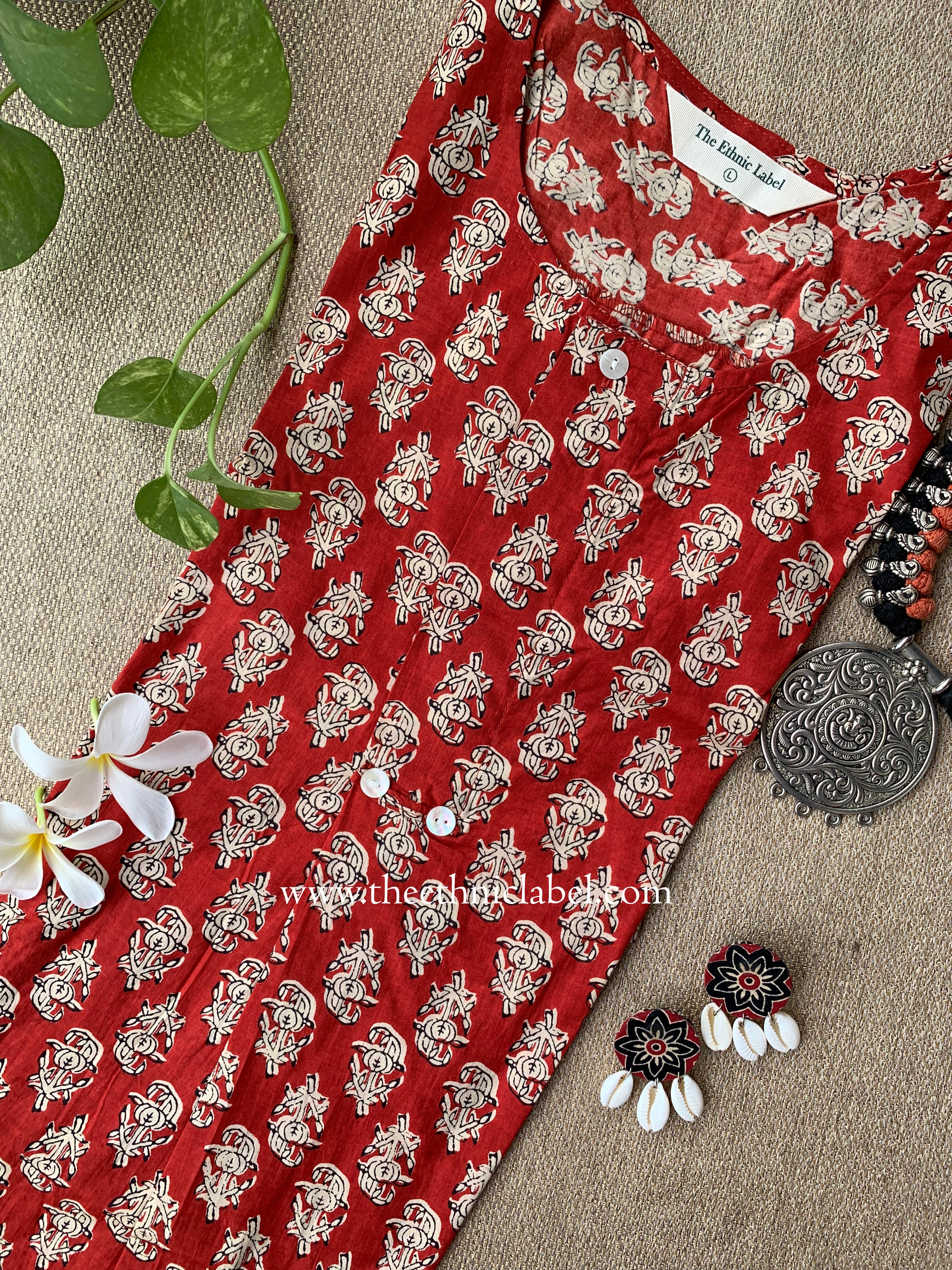 "Prayag" Block Printed Asymmetric Cotton kurta - Image 6