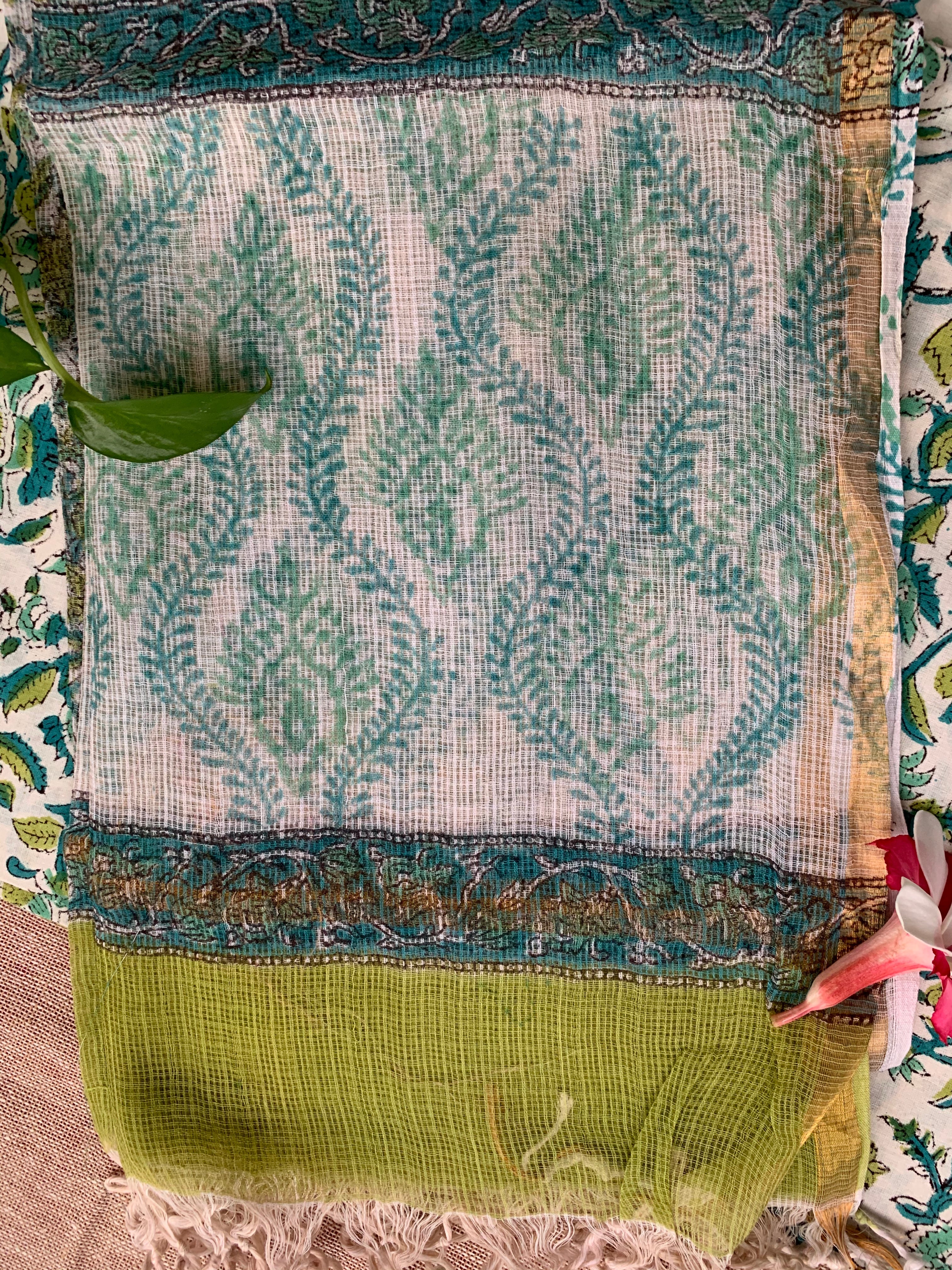 Sea green-White Jaal Floral Unstitched Suit Set with Doria Dupatta - Image 5