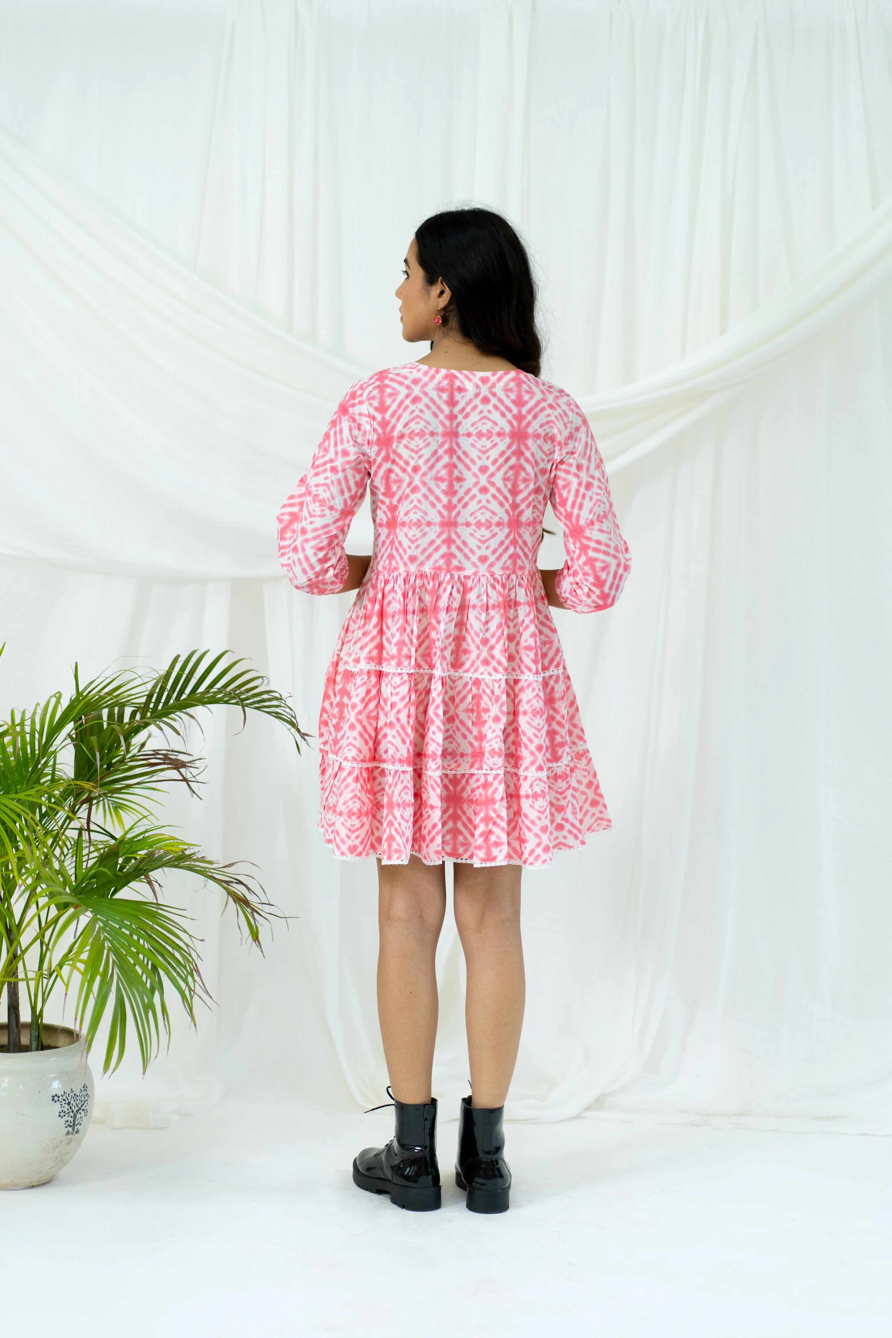 Vibrant Tie & Dye Laced Cotton dress - Image 4