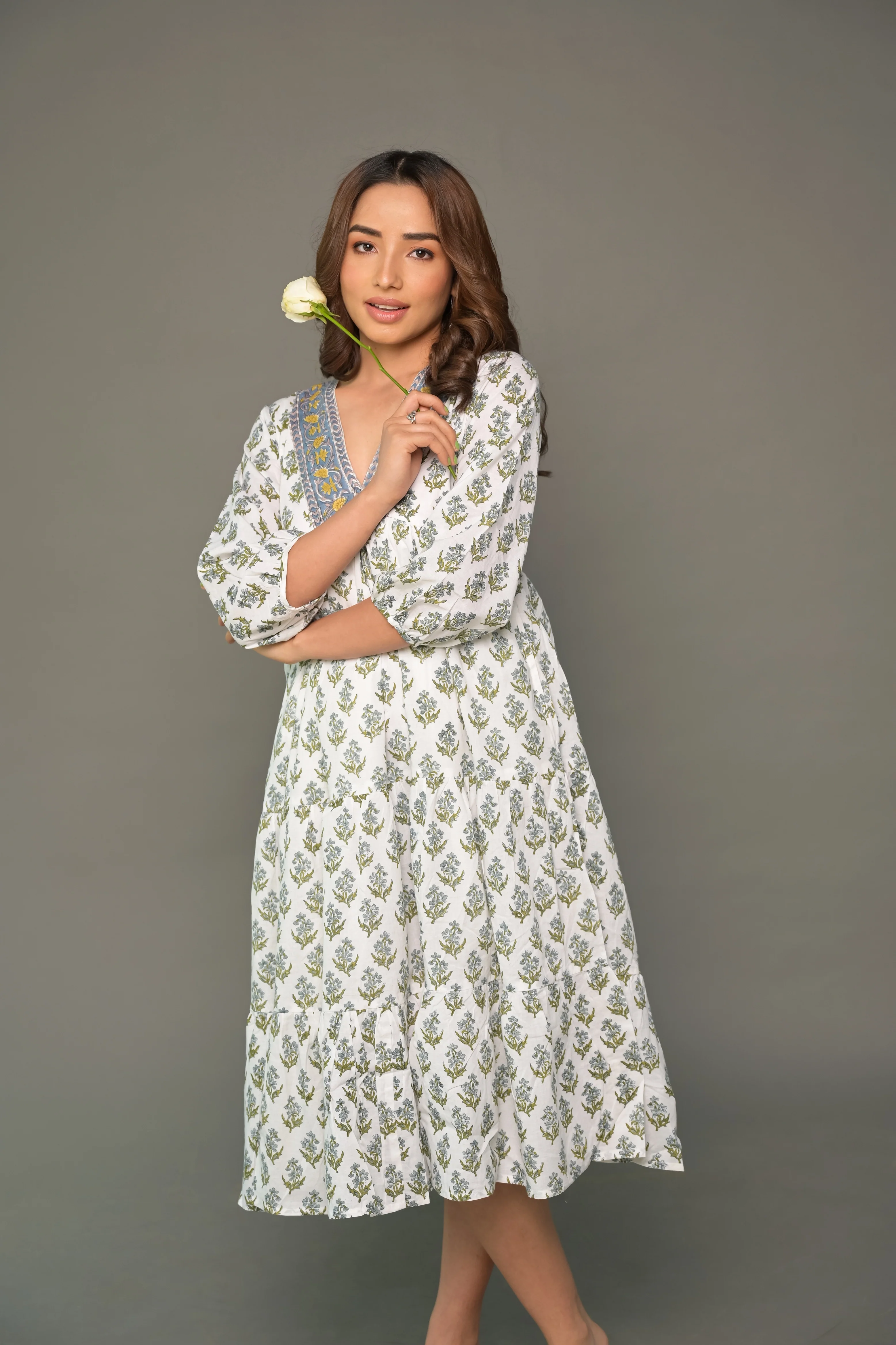 White Floral ‘Bewildering’ Printed Cotton Dress - Image 4