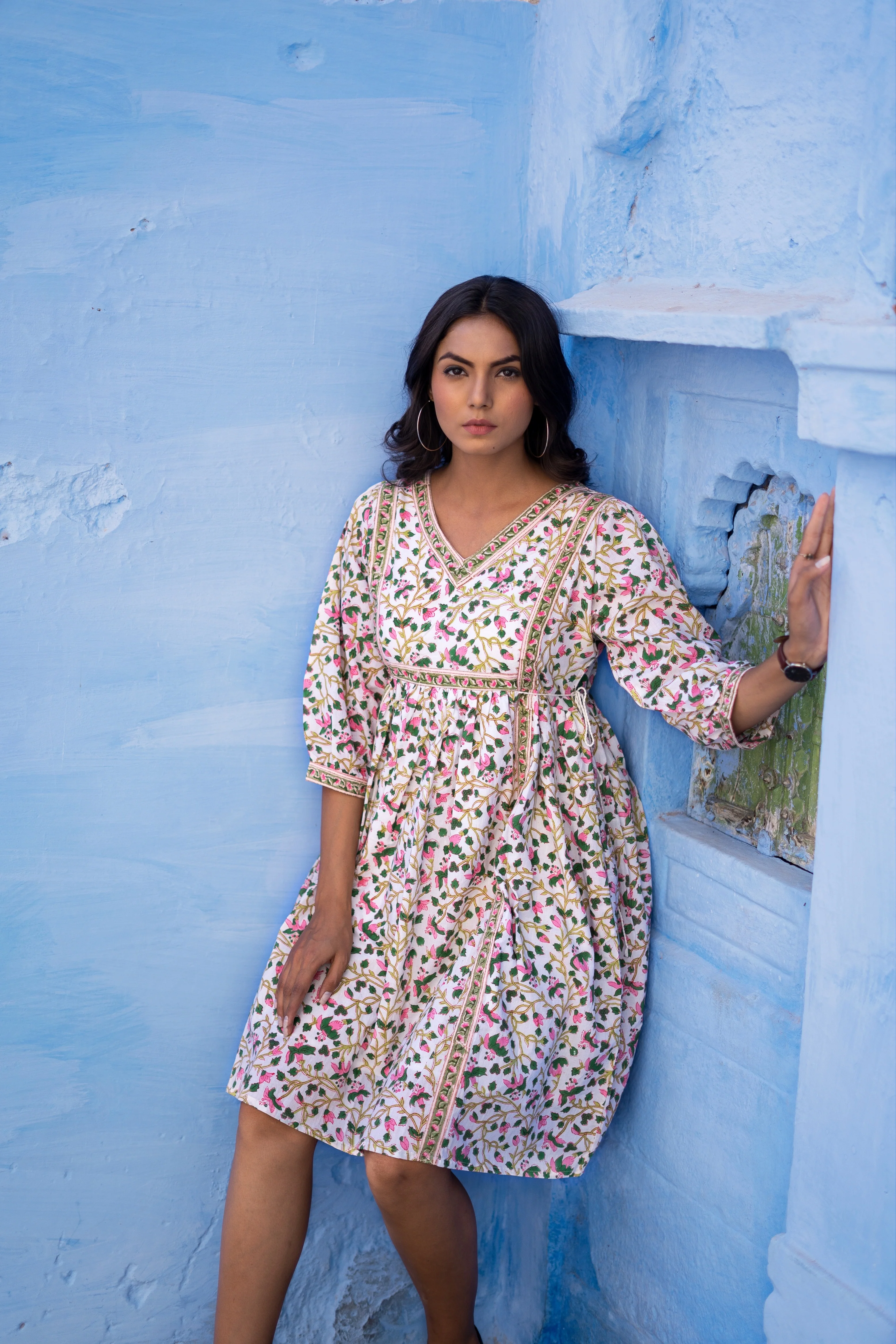 White Mughal ‘Marvel’ Hand Block Printed Cotton Dress - L - Image 3