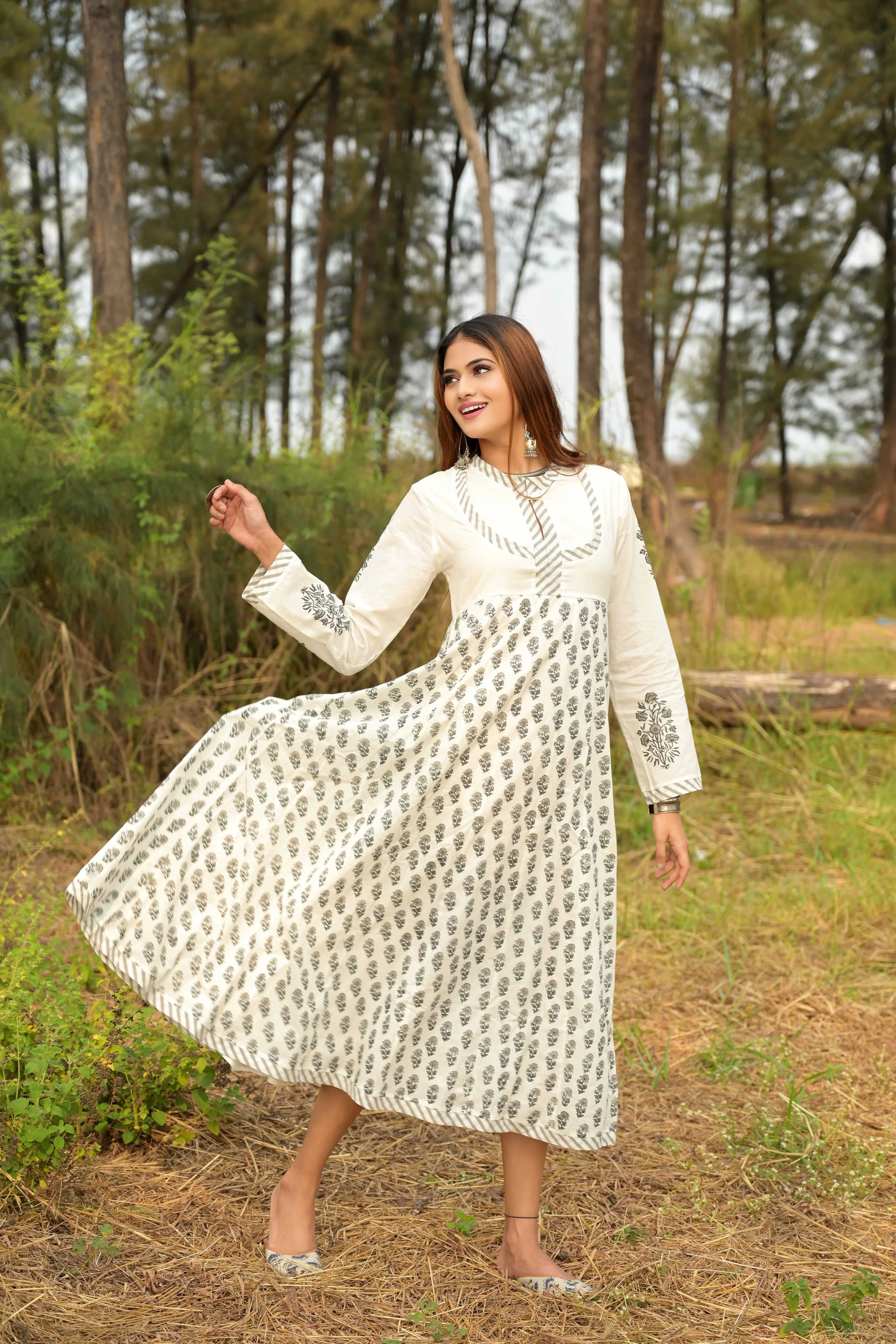 White 'Wonder' Hand Block Printed Cotton Dress - XL - Image 3